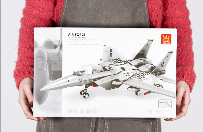 	F-15 Eagle Fighter 223 piece brick model displayed with product box packaging